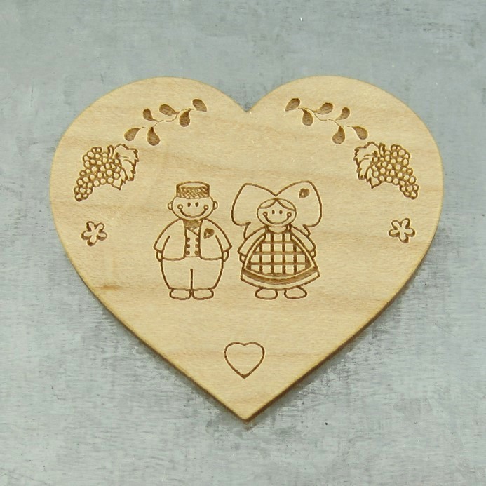 magnet bois coeur avec couple alsacien fabrication artisanale